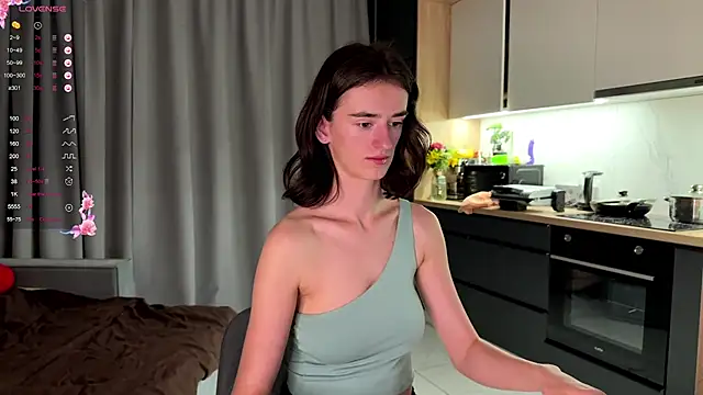 TwinTemptations online show from September 21, 2025, 6:09 pm