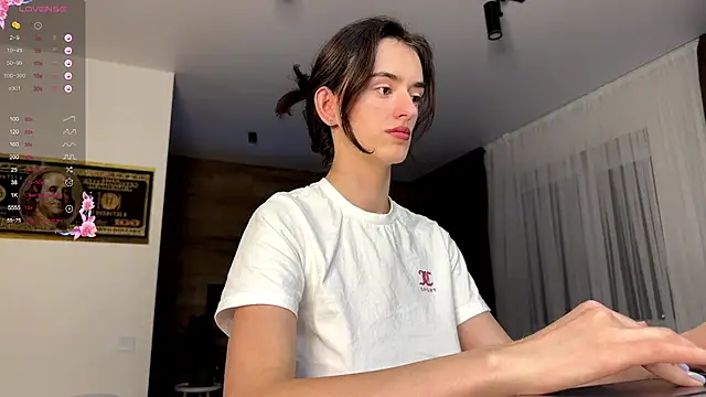 TwinTemptations online show from October 21, 2025, 6:19 pm