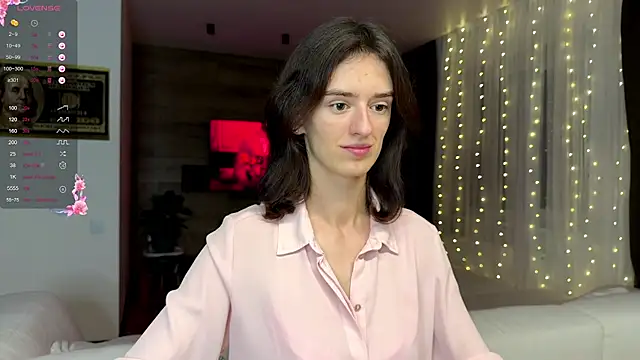 TwinTemptations online show from November 12, 2025, 8:52 pm