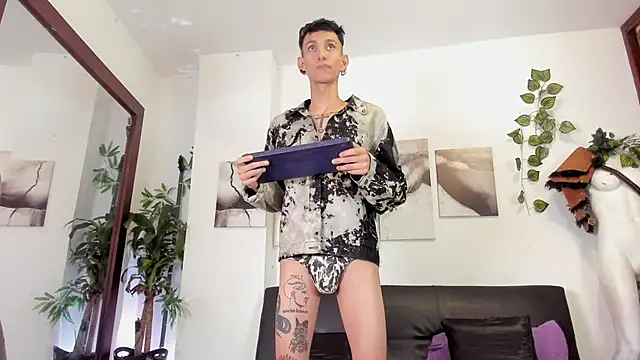 Giotrashy online show from October 13, 2025, 8:09 pm