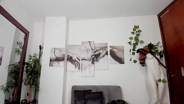 Giotrashy online show from October 18, 2025, 7:58 pm