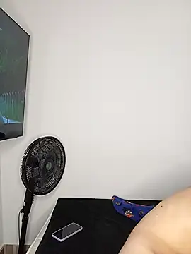 Snapshot of Saul_yei chatting on October 14, 2025, 5:52 am Saul yei online show from October 14, 2025, 5:52 am