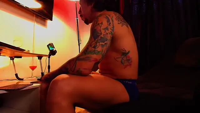 josemeirelesfox online show from September 25, 2025, 6:11 pm