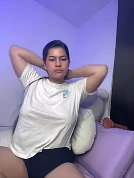 Saanvi21 online show from March 23, 2025, 6:37 am