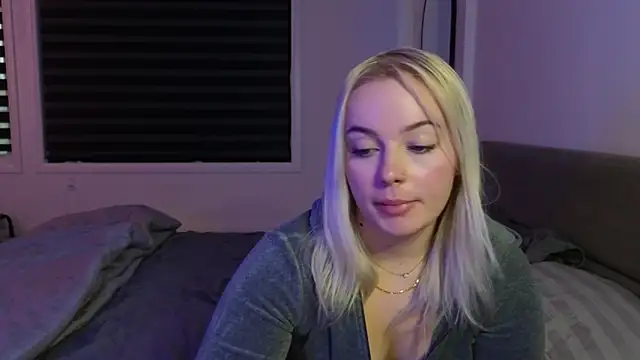 Snapshot of margot_robbie7 chatting on October 9, 2025, 10:52 pm margot robbie7 online show from October 9, 2025, 10:52 pm