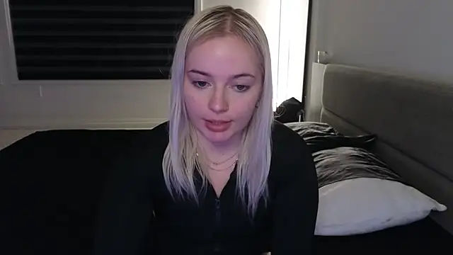 Snapshot of margot_robbie7 chatting on November 3, 2025, 11:15 pm margot robbie7 online show from November 3, 2025, 11:15 pm