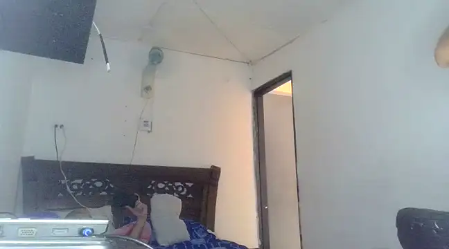 Snapshot of ClinkingTwirp chatting on March 15, 2025, 10:00 pm ClinkingTwirp online show from March 15, 2025, 10:00 pm