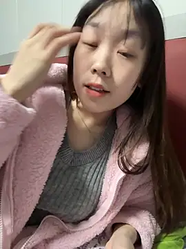 Minnie-66 online show from November 12, 2025, 11:21 am