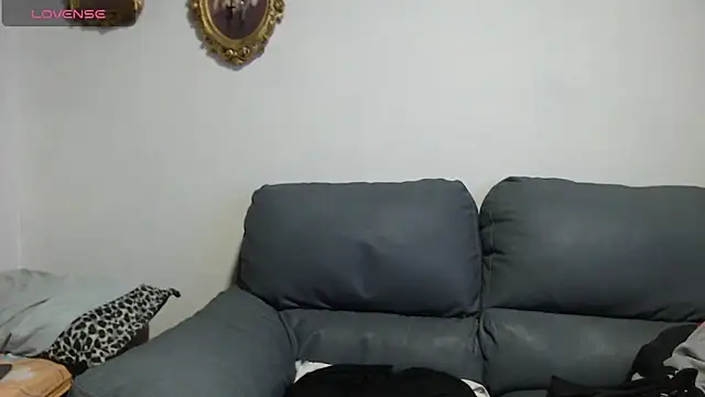 Christian Musclet4 online show from October 31, 2025, 10:49 am