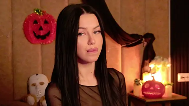 Leya Foxhall online show from October 28, 2025, 10:41 am