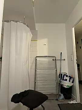 Renoirmonter online show from March 25, 2026, 7:42 pm