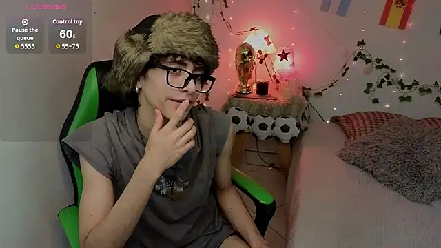 Matty Sparkk online show from June 25, 2026, 1:37 pm