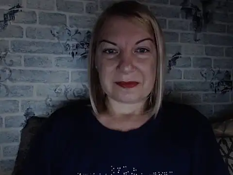 Lillia Ray online show from October 10, 2025, 6:01 am