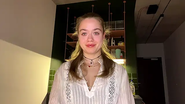 Snapshot of kiyoko_kur_ chatting on March 15, 2025, 6:43 pm kiyoko kur online show from March 15, 2025, 6:43 pm