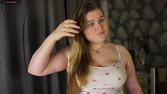 Snapshot of SibleyAllston chatting on October 11, 2025, 6:50 pm SibleyAllston online show from October 11, 2025, 6:50 pm