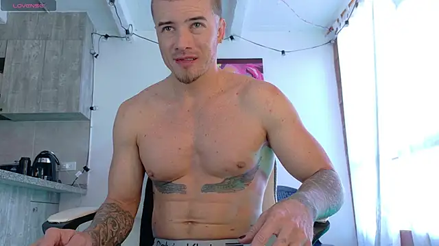 Ryannblue07 online show from October 5, 2025, 7:23 pm