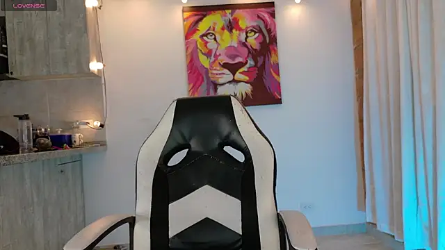 Ryannblue07 online show from December 4, 2025, 11:02 pm