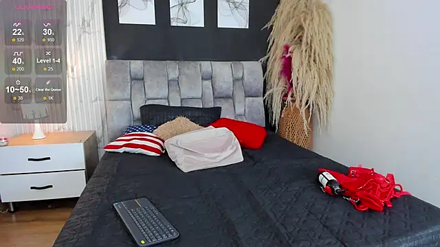 Snapshot of mia_gatess chatting on March 19, 2025, 12:45 pm mia gatess online show from March 19, 2025, 12:45 pm