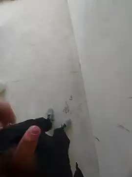 Snapshot of MaksDzubaV chatting on March 18, 2025, 1:09 pm MaksDzubaV online show from March 18, 2025, 1:09 pm