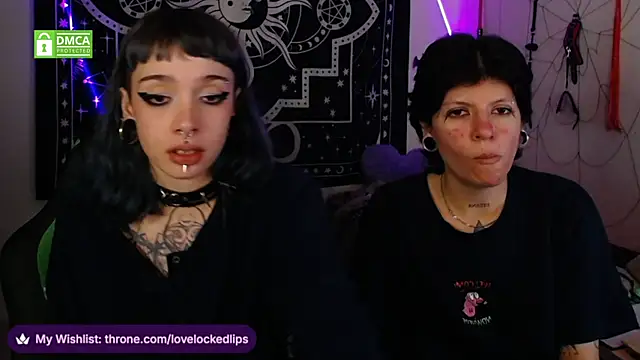 lovelockedlips online show from November 30, 2025, 10:19 am