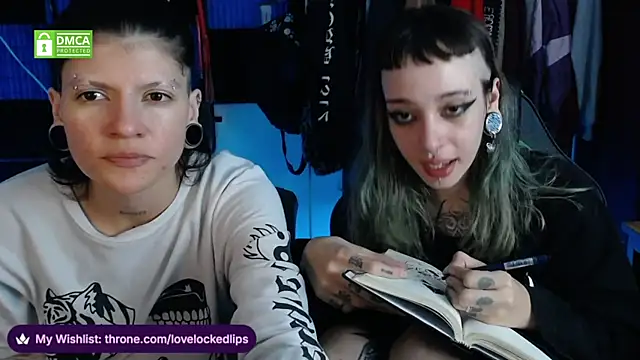 Snapshot of lovelockedlips chatting on June 1, 2026, 6:15 am lovelockedlips online show from June 1, 2026, 6:15 am