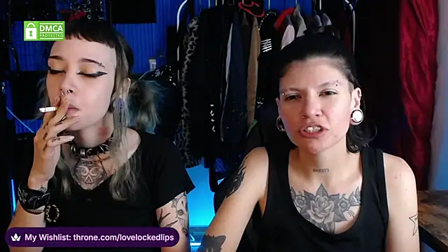 Snapshot of lovelockedlips chatting on June 4, 2026, 3:56 am lovelockedlips online show from June 4, 2026, 3:56 am
