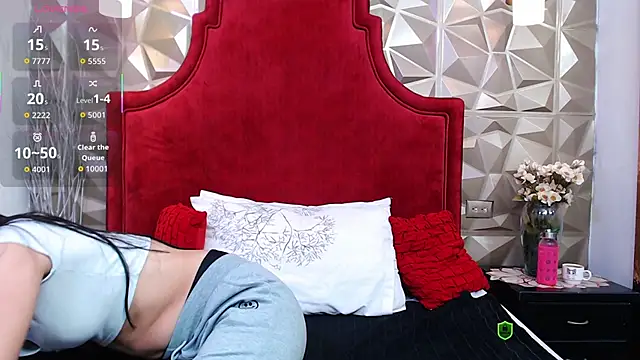 Snapshot of Lili_Opal chatting on February 24, 2026, 12:03 pm Lili Opal online show from February 24, 2026, 12:03 pm