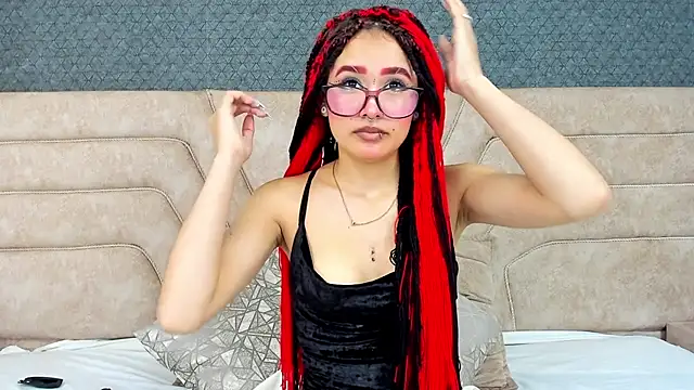 alice foxred online show from March 22, 2025, 12:46 pm