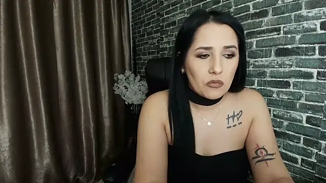 Snapshot of missdyaa chatting on October 16, 2025, 12:00 am missdyaa online show from October 16, 2025, 12:00 am