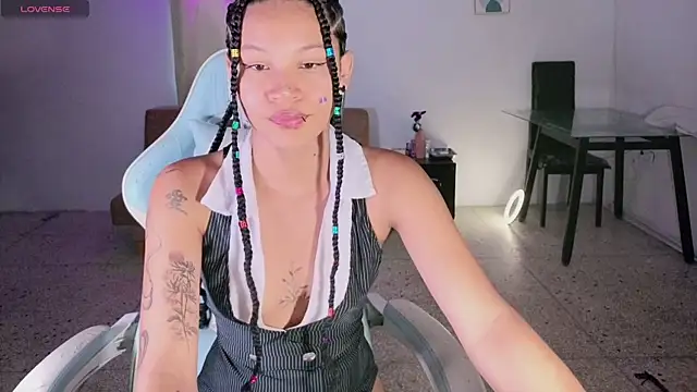 eleselas online show from October 19, 2025, 10:10 pm