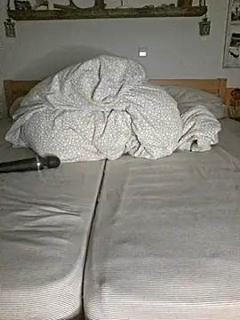 naturliebe online show from March 1, 2026, 3:25 pm