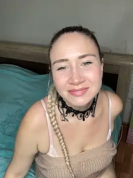 Snapshot of Nikusia chatting on March 22, 2025, 10:39 am Nikusia online show from March 22, 2025, 10:39 am