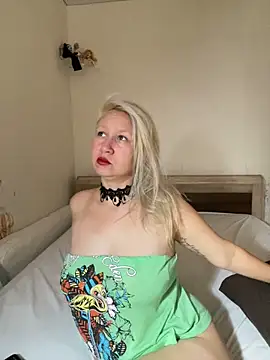 Snapshot of Nikusia chatting on October 11, 2025, 5:39 am Nikusia online show from October 11, 2025, 5:39 am