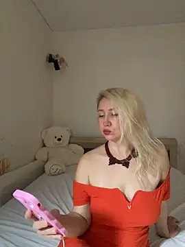 Snapshot of Nikusia chatting on November 23, 2025, 10:15 am Nikusia online show from November 23, 2025, 10:15 am