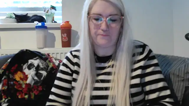 Sizzling Indie36 online show from October 3, 2025, 8:33 am