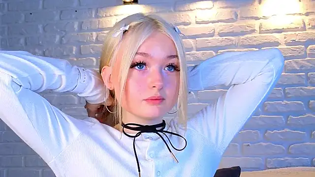 Snapshot of minigirl chatting on March 18, 2025, 7:08 am minigirl online show from March 18, 2025, 7:08 am