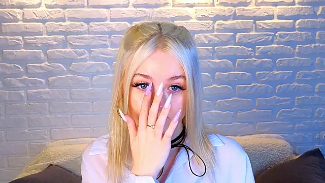 Snapshot of minigirl chatting on March 21, 2025, 4:06 am minigirl online show from March 21, 2025, 4:06 am