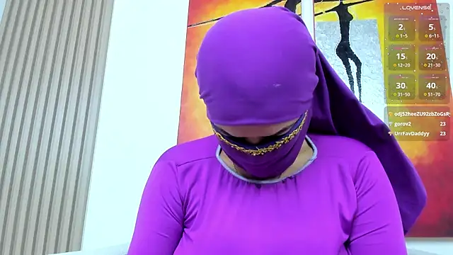 Layla arabelle online show from March 21, 2025, 12:51 am