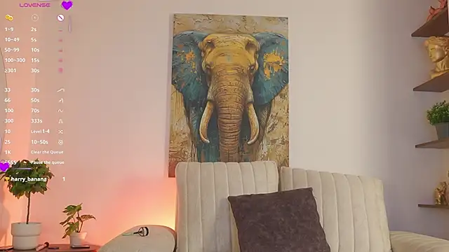 Snapshot of AliceCorner chatting on February 7, 2026, 12:20 pm AliceCorner online show from February 7, 2026, 12:20 pm