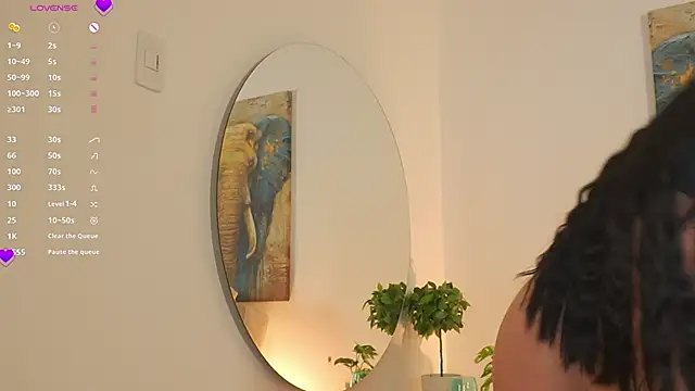 Snapshot of AliceCorner chatting on February 17, 2026, 12:23 pm AliceCorner online show from February 17, 2026, 12:23 pm