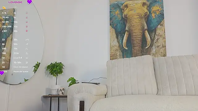 Snapshot of AliceCorner chatting on February 23, 2026, 12:02 pm AliceCorner online show from February 23, 2026, 12:02 pm