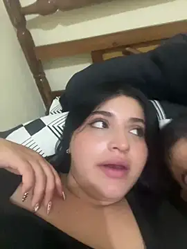 Snapshot of pareja_curiosa19 chatting on May 2, 2026, 12:15 am pareja curiosa19 online show from May 2, 2026, 12:15 am
