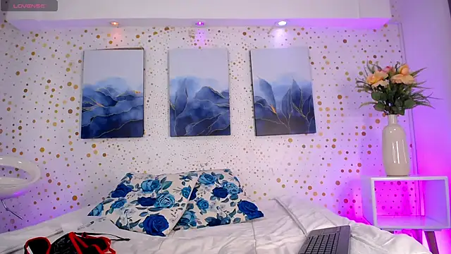 Andy Leex online show from November 26, 2025, 8:10 pm