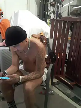 TAIZ69WORLD online show from November 1, 2025, 10:39 am