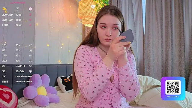 ConstanceHelms online show from April 6, 2026, 5:08 am