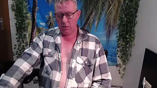 JamesBauer online show from December 17, 2025, 4:29 am