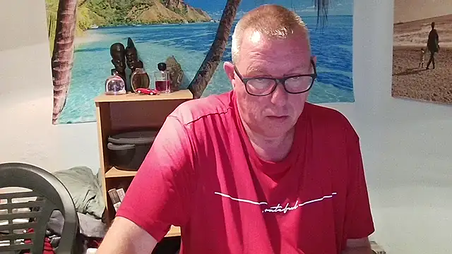 Snapshot of JamesBauer chatting on May 2, 2026, 4:17 am JamesBauer online show from May 2, 2026, 4:17 am