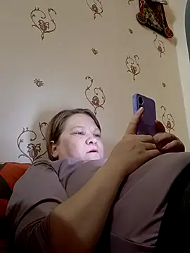 -LOLALEY- online show from November 5, 2025, 10:48 am