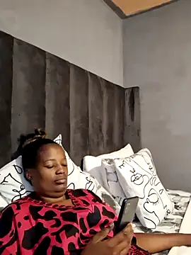 sexylira online show from February 3, 2026, 9:47 am