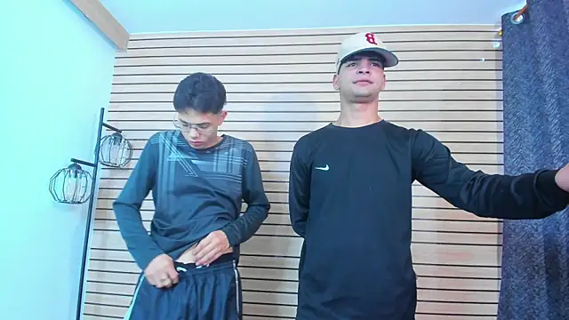 317894 online show from April 12, 2026, 8:14 pm